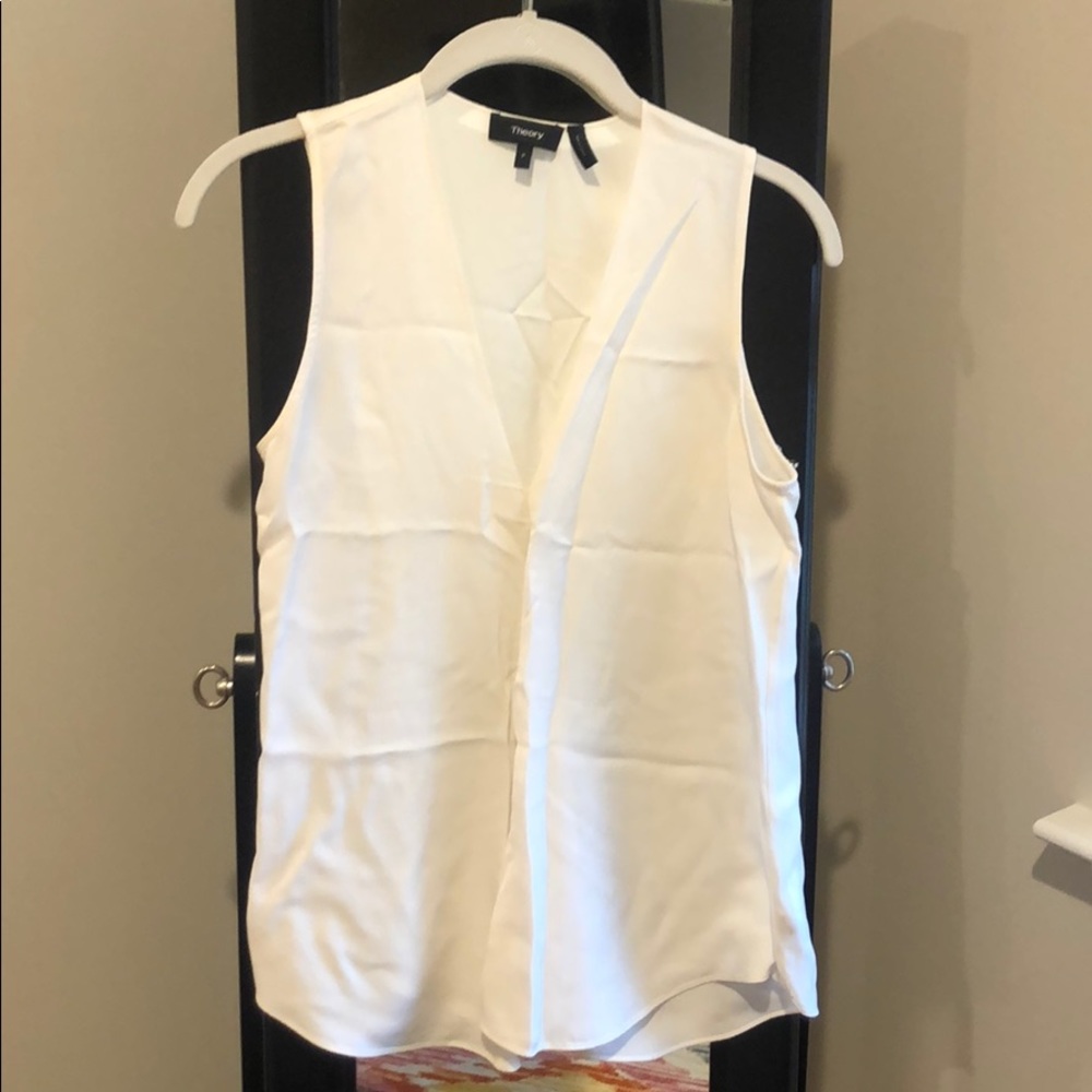 Theory size P 100% silk top